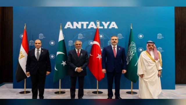 ইরান যুদ্ধ চলাকালে আমিরাতে গোপনে আয়রন ডোম পাঠায় ইসরাইল